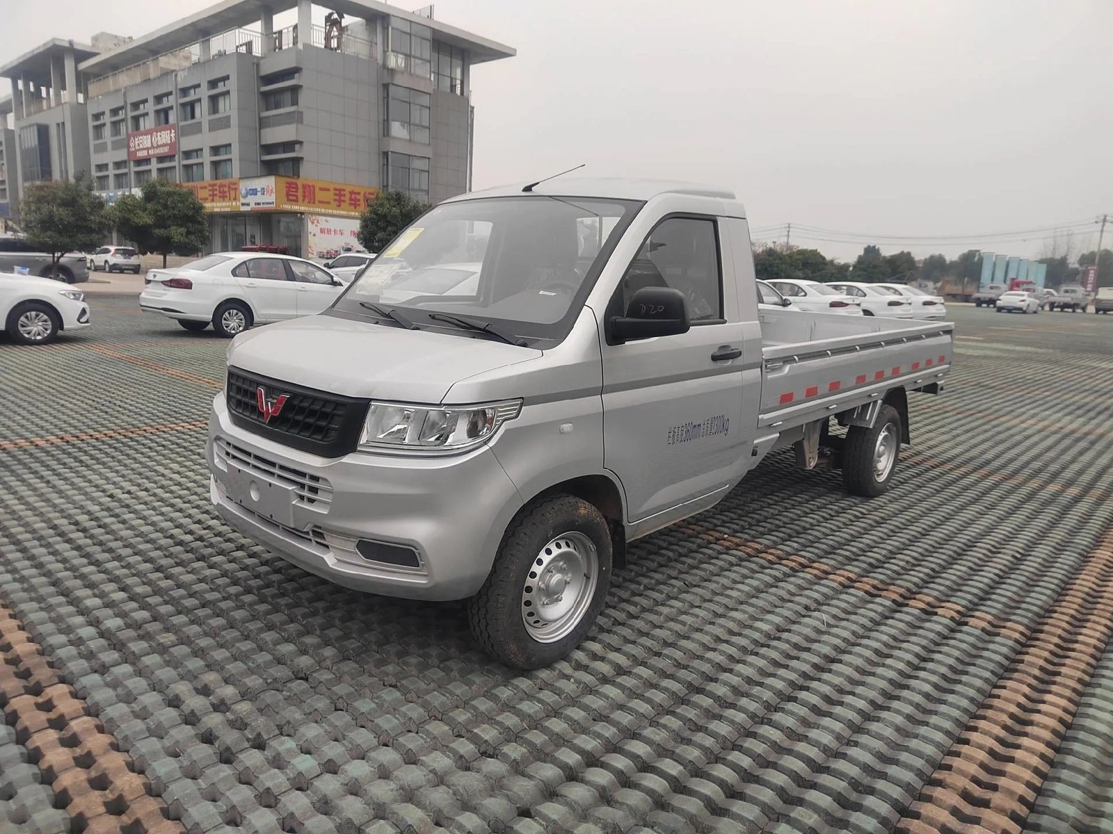 Wuling Rongguang N350 Export Case: A Trial Order for Equatorial Guinea