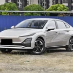 2025 Wuling Starlight EV image 1
